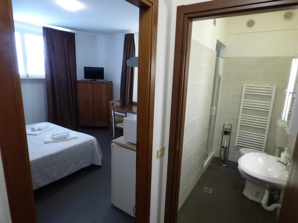 Holiday Matteotti Apartman Montecatini Terme Kültér fotó