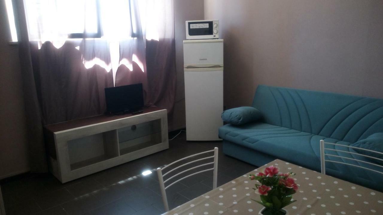 Holiday Matteotti Apartman Montecatini Terme Szoba fotó